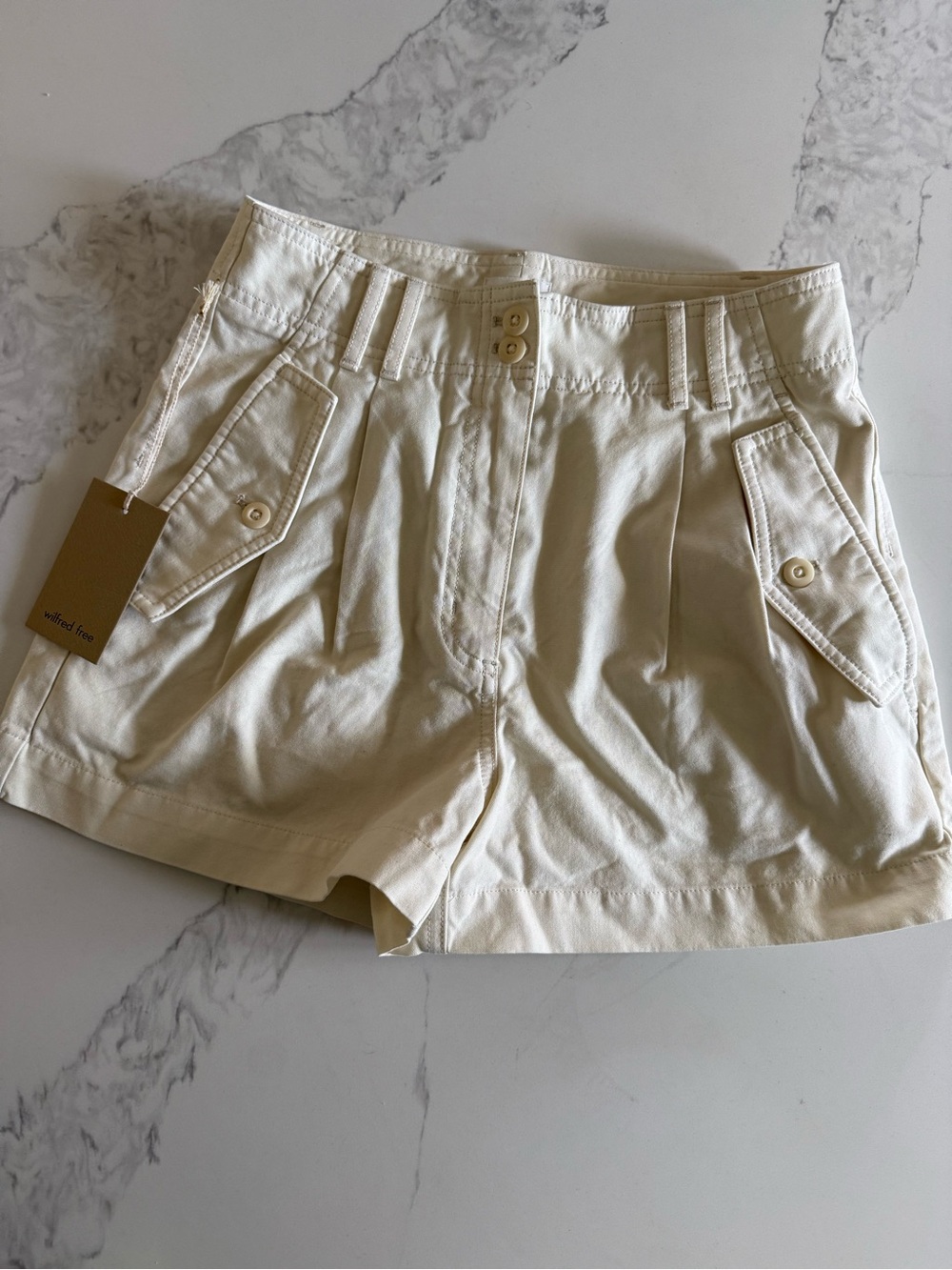 Aritzia Cream High-Waist Utility Shorts NWT size 2